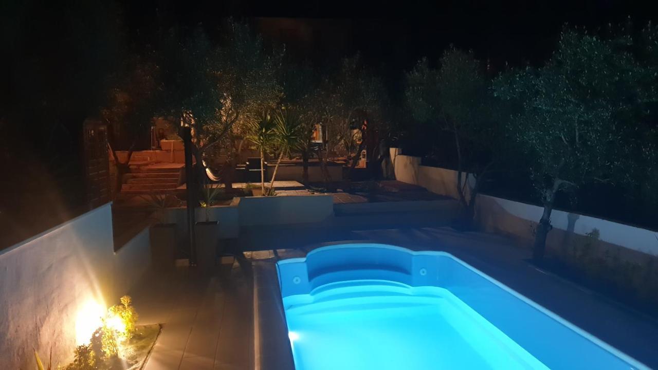 스타리 그라드 House Oliva With Private Pool And Large Garden 빌라 외부 사진