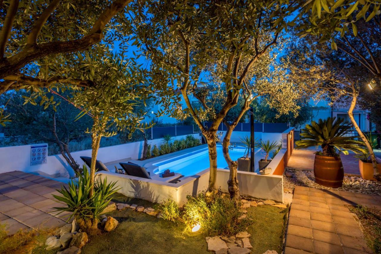 스타리 그라드 House Oliva With Private Pool And Large Garden 빌라 외부 사진