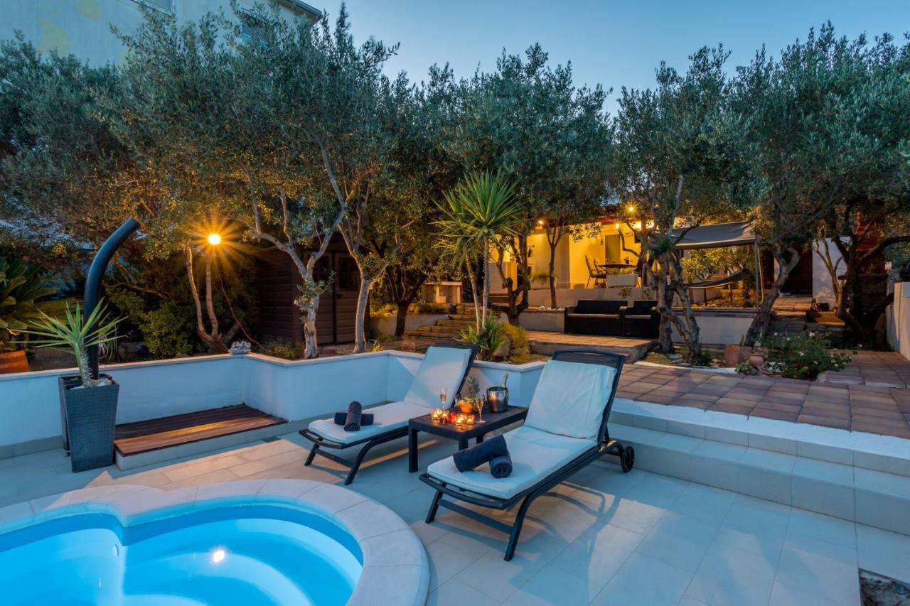 스타리 그라드 House Oliva With Private Pool And Large Garden 빌라 외부 사진