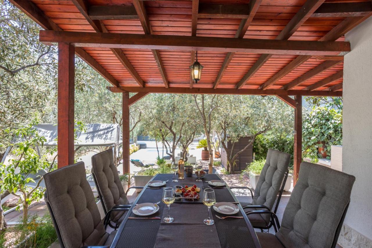 스타리 그라드 House Oliva With Private Pool And Large Garden 빌라 외부 사진